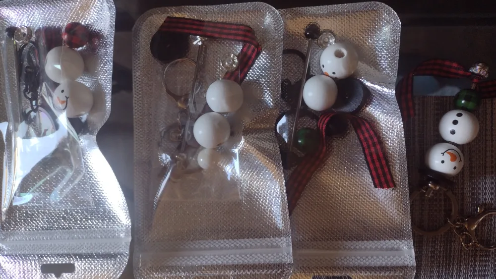 Handmade Beaded Keychains image indicator(2)