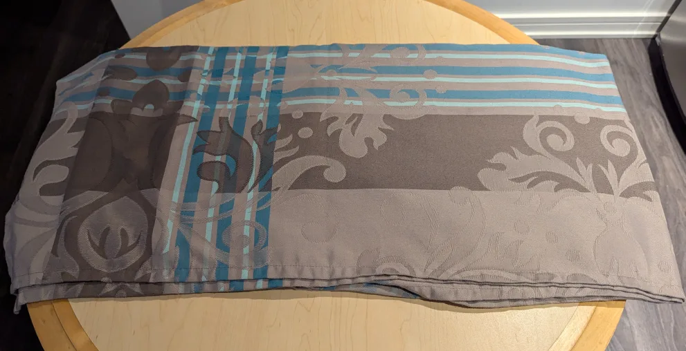 2 fall-themed table runners thumbnail