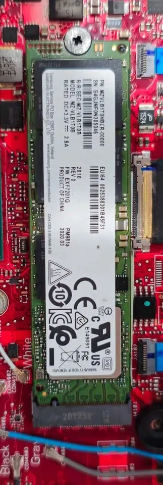 Samsung PM981a Series 1TB TLC PCI Express 3.0 x4 NVMe thumbnail