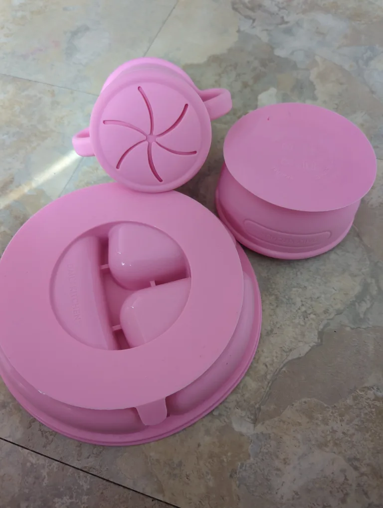 Pink Silicone Baby Feeding Set image indicator(2)