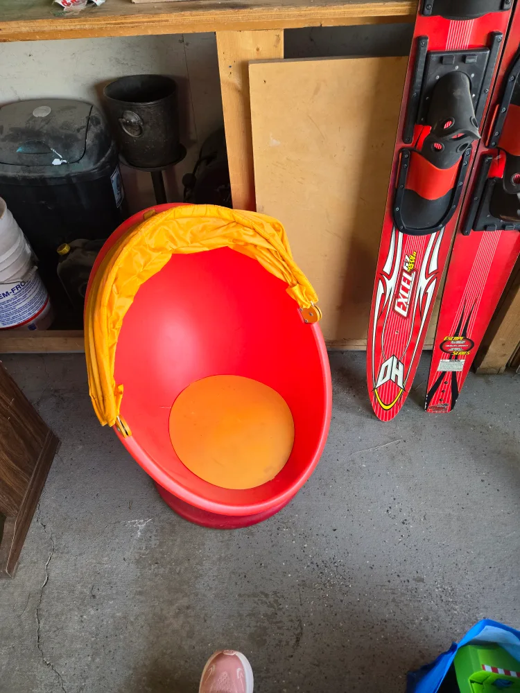 Kids' Yellow & Red Pod Chair image indicator(2)