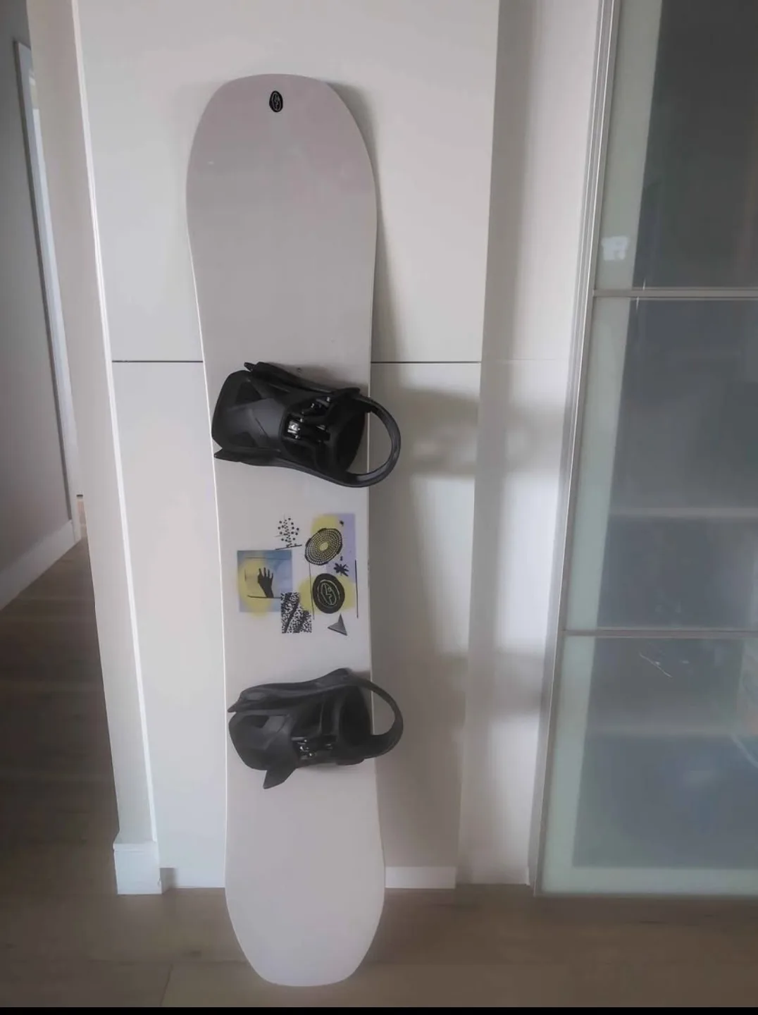 Public snowboard 153, Burton Step On Bindings and Boots Size 9 image indicator(2)