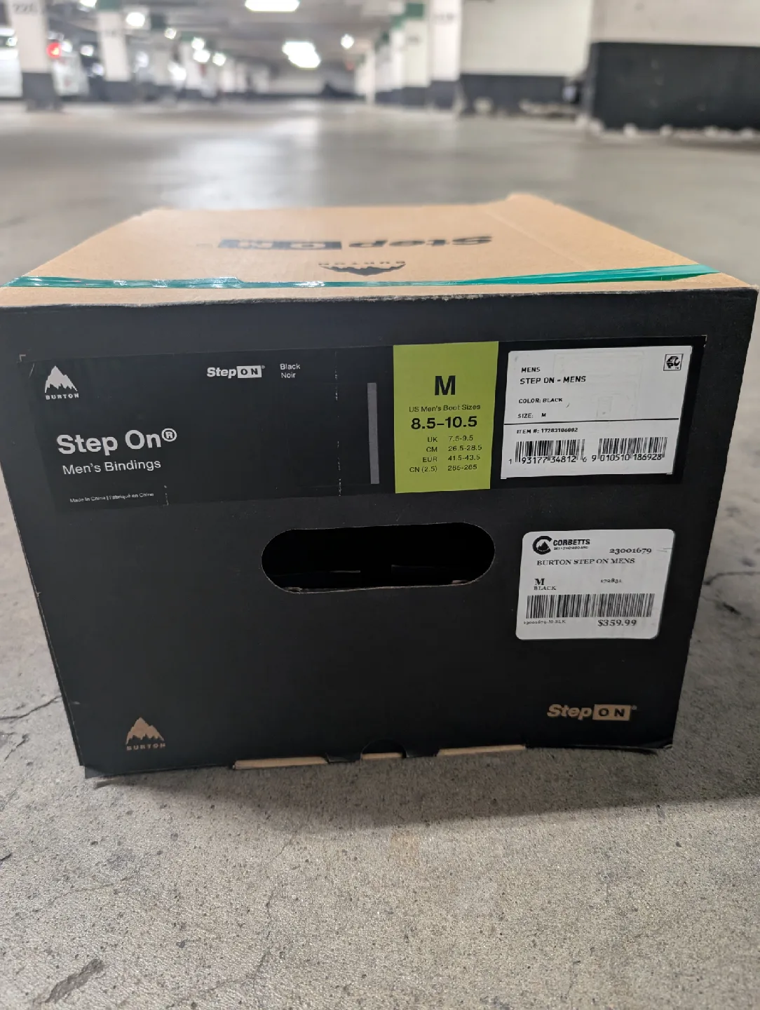 Public snowboard 153, Burton Step On Bindings and Boots Size 9 image indicator(5)