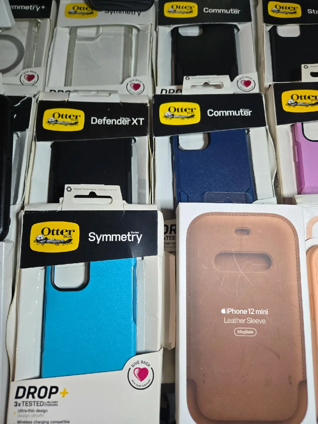 Otterbox, Kate Spade iPhone Cases image indicator(2)