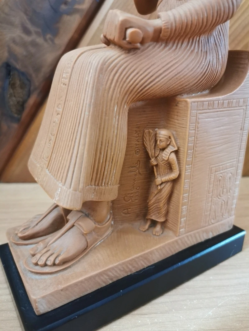 Egyptian Pharaoh Sculpture - photo 5