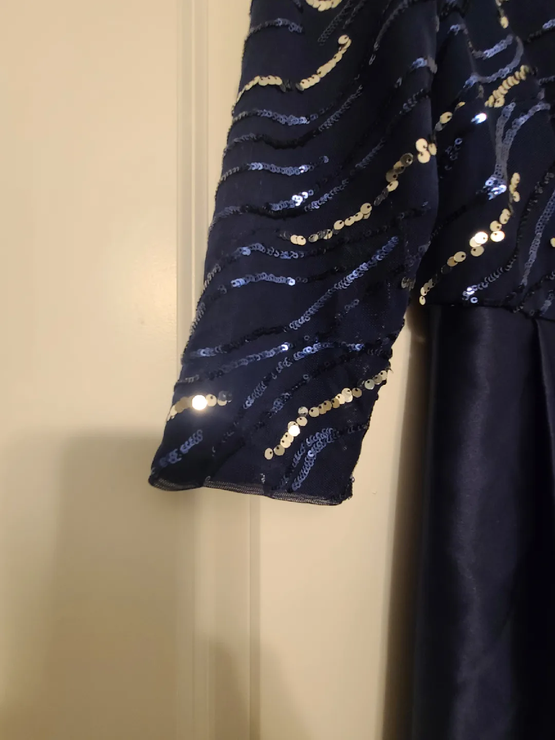 Alex Evenings Navy Sequin Dress - Size 6 image indicator(2)