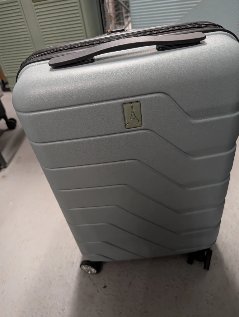Travelpro Carry-On Expandable Spinner - Grey - photo 3