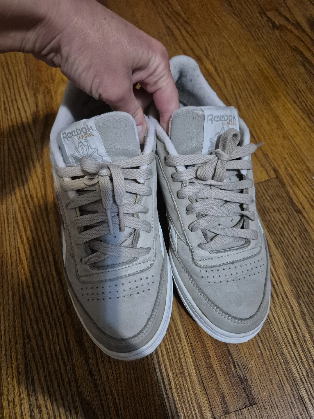 Reebok Classic Sneakers, Size 8 - photo 2