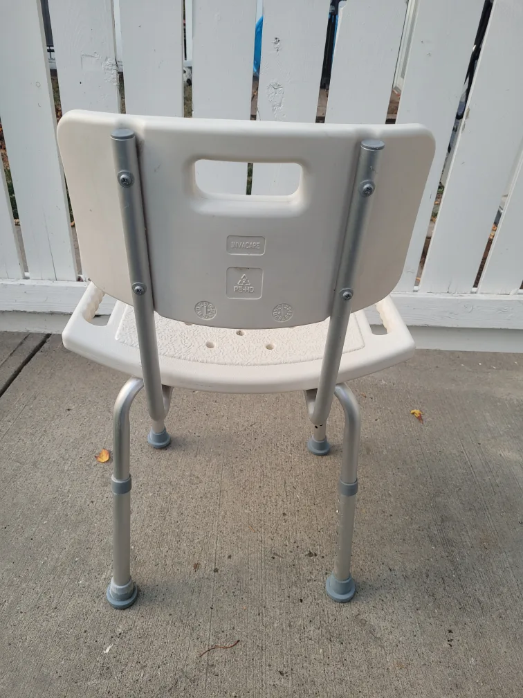 Invacare Adjustable Height Bath Chair image indicator(2)