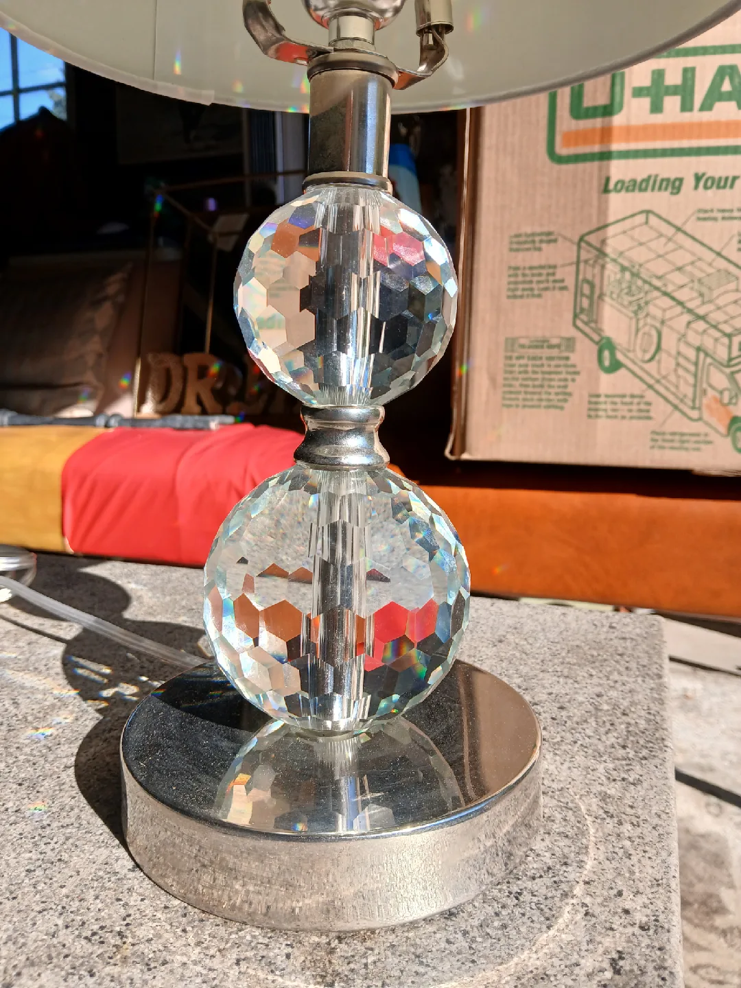 Crystal Ball Table Lamp with White Shade image indicator(3)