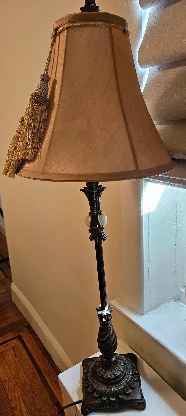 Antique brass table lamps / Beautiful! image indicator(8)