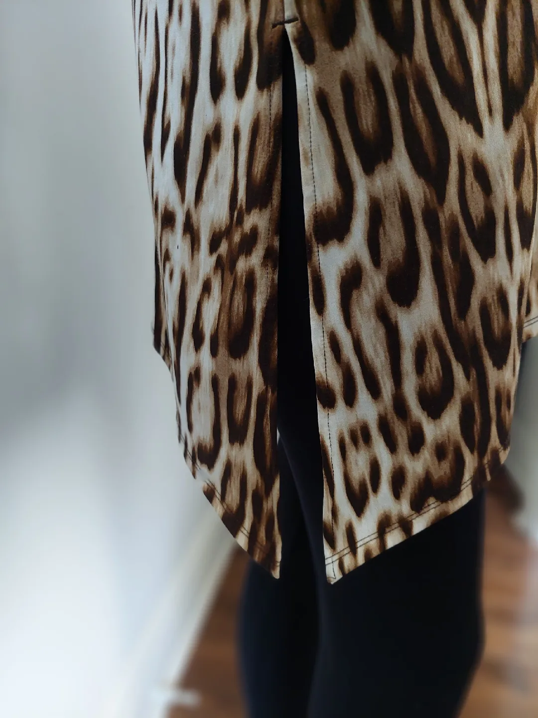 EASYWEAR by Chico's Animal Print Top - Size 2 image indicator(2)