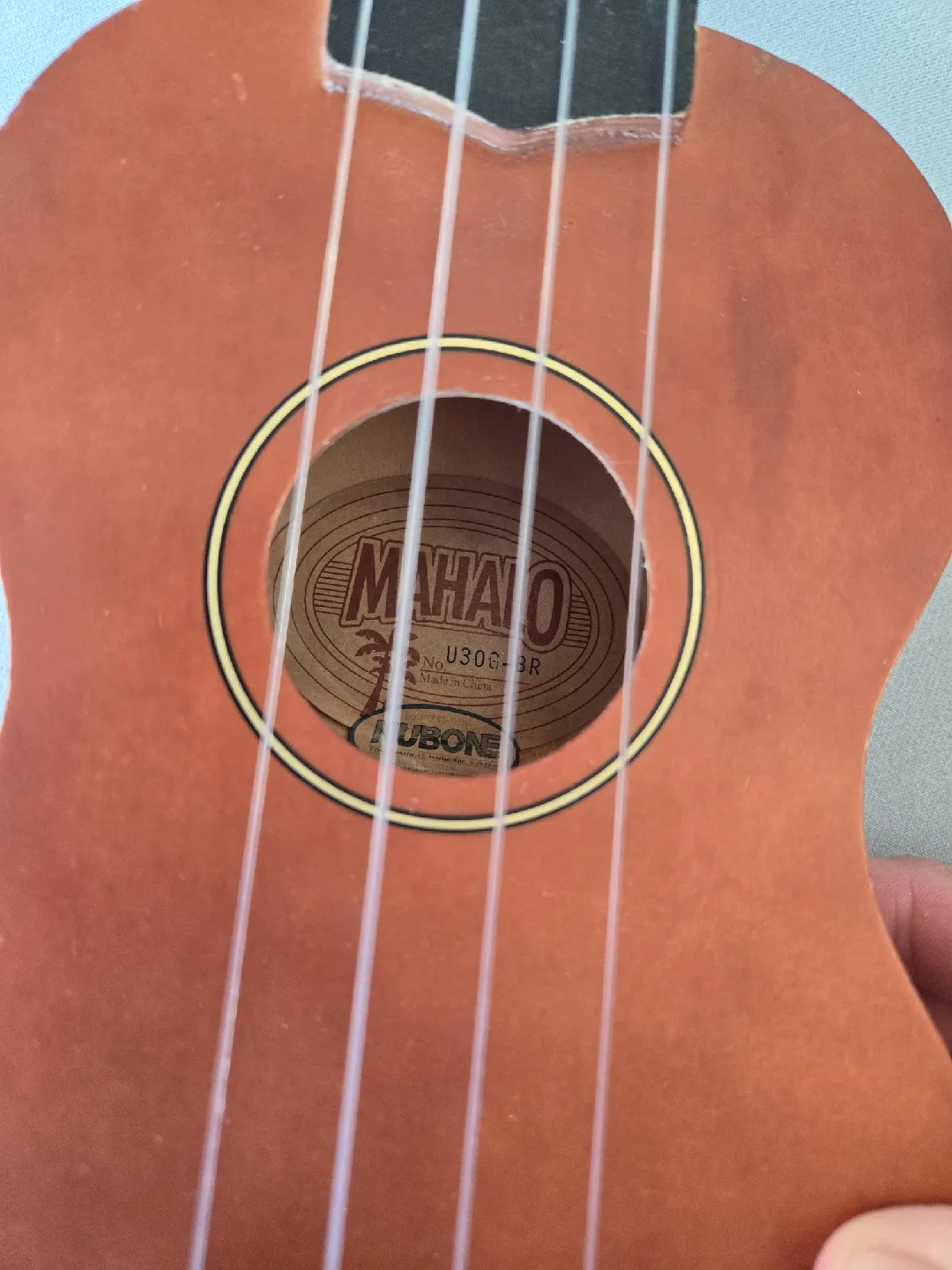 Mahalo real wood ukelele with tuner. image indicator(3)