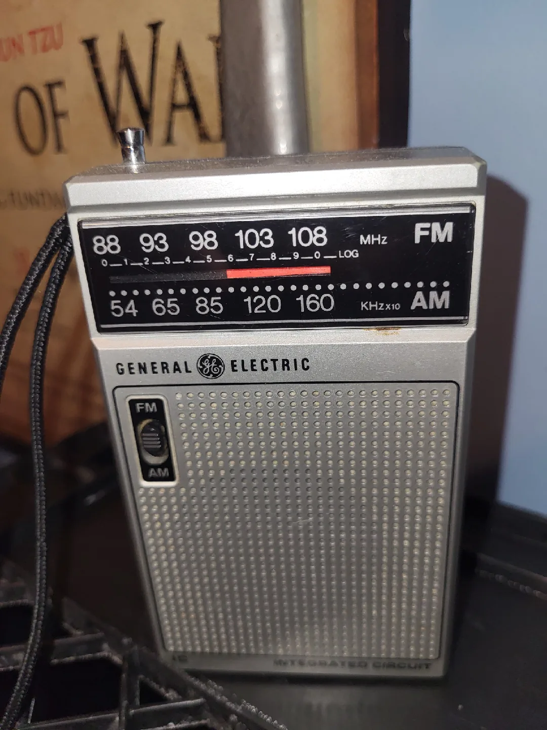 Vintage GE General Electric Radio Model 7-2770 image indicator(5)