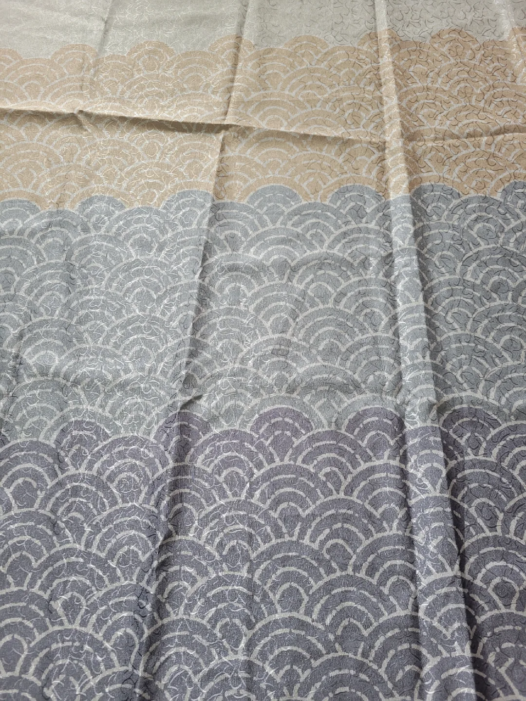 Like New Ombre Shower Curtain 70x72 image indicator(4)