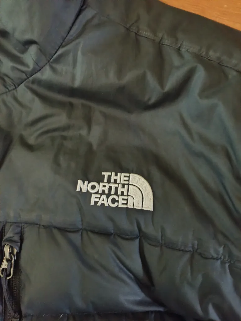 The North Face Down Puffer Jacket - Size M image indicator(3)