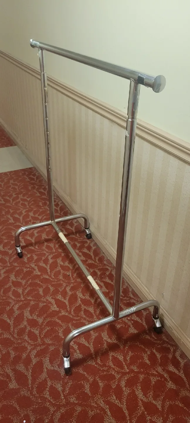 Adjustable Metal Garment Rack/ Rolling Rack image indicator(2)