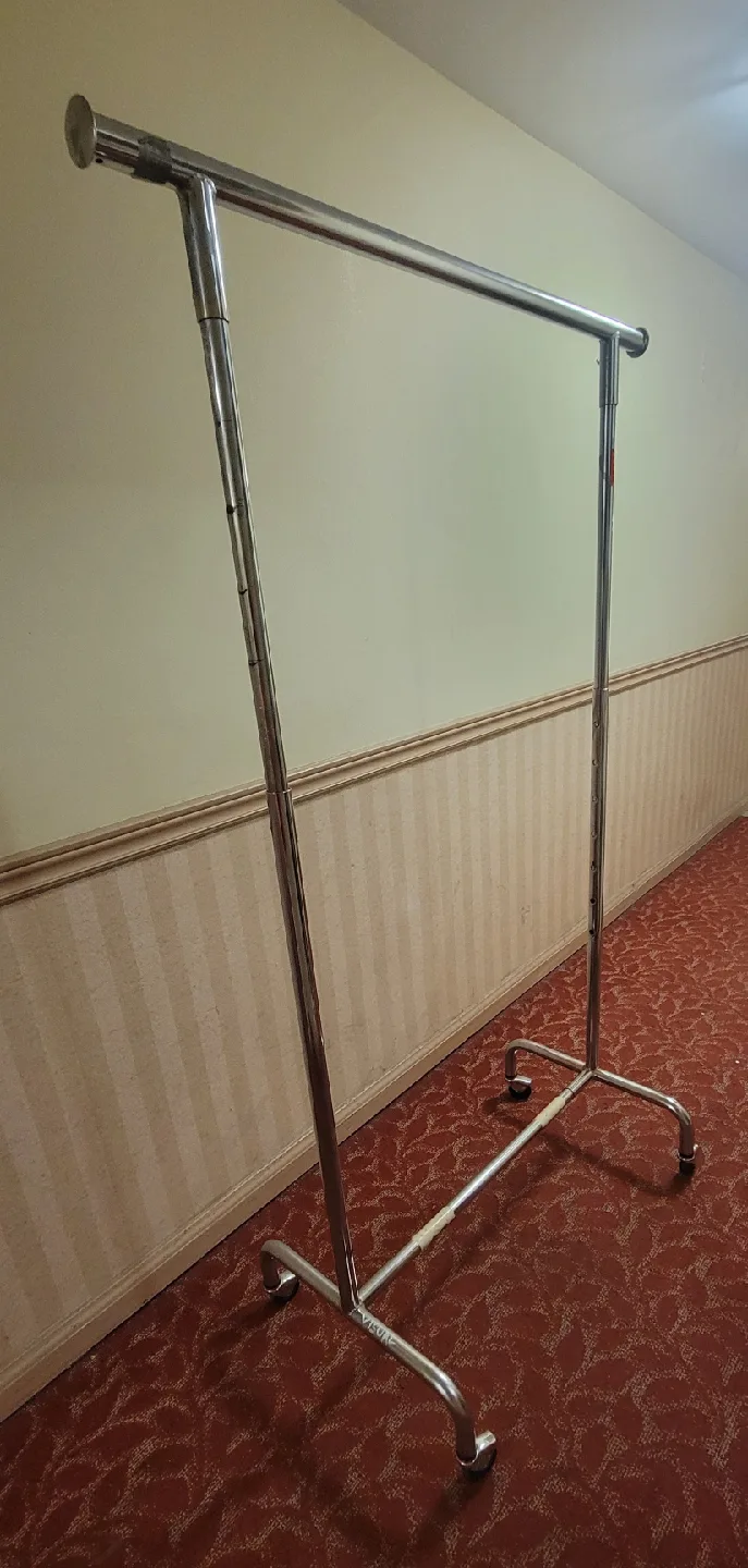 Adjustable Metal Garment Rack/ Rolling Rack image indicator(4)