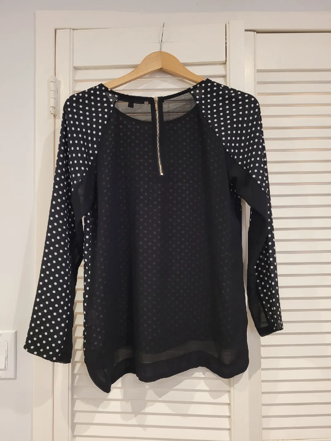 Black & White Polka Dot Blouse image indicator(2)