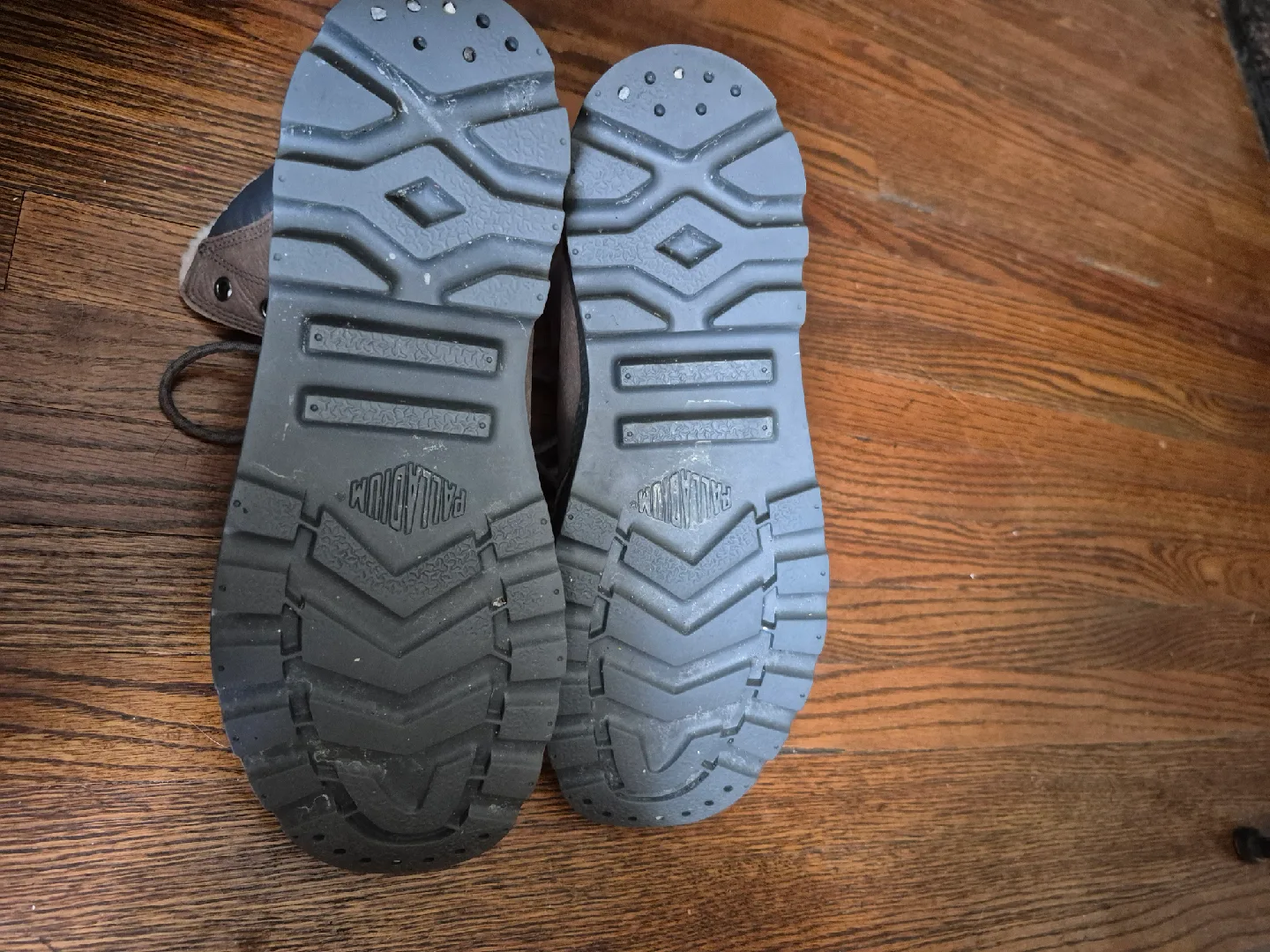 Palladium Waterproof Winter Boots image indicator(2)