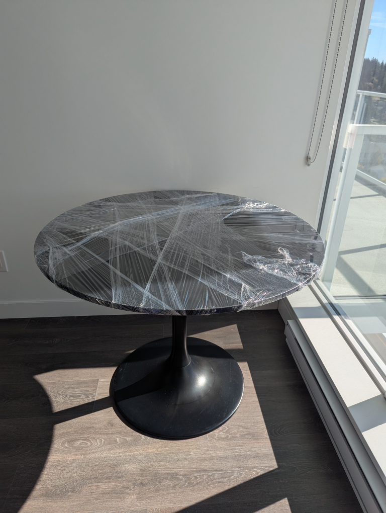 IKEA DOCKSTA Table - 40 1/2" - photo 5