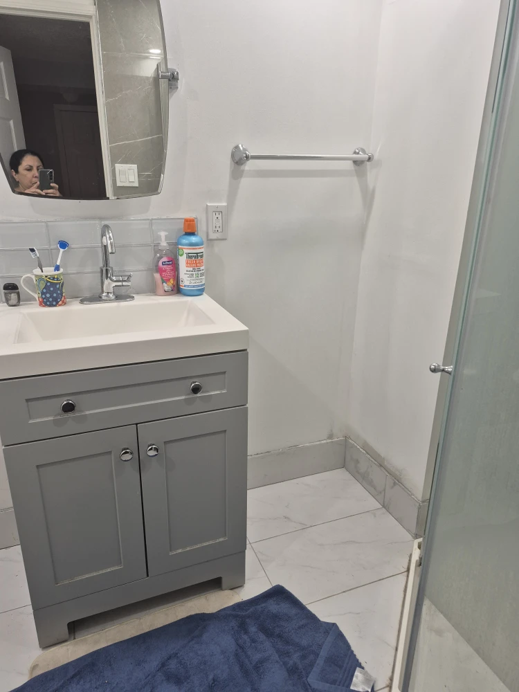2 bedroom and 1.5 bathroom in basement for rent - photo 5
