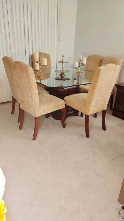 Dining Table with 6 Chairs image indicator(4)