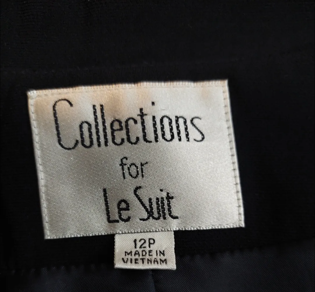 Collections for Le Suit - Size 12P Navy Blue Blazer image indicator(5)