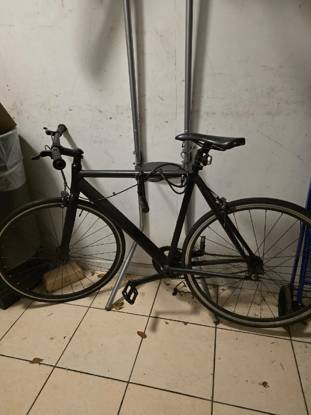 Black Fixed Gear Bike - photo 2