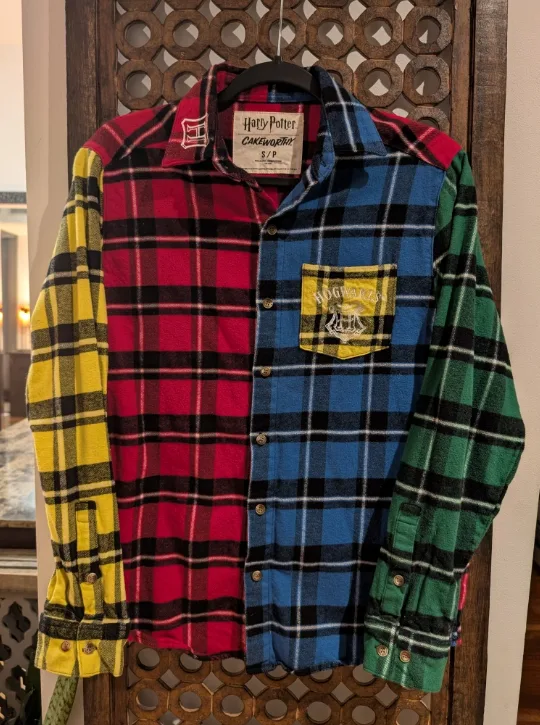 Harry Potter Hogwarts Flannel Shirt thumbnail