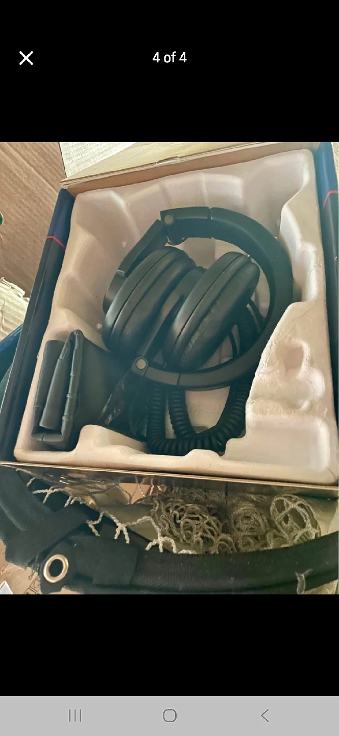 Shure SRH440 Professional Studio Headphones - New! - photo 2