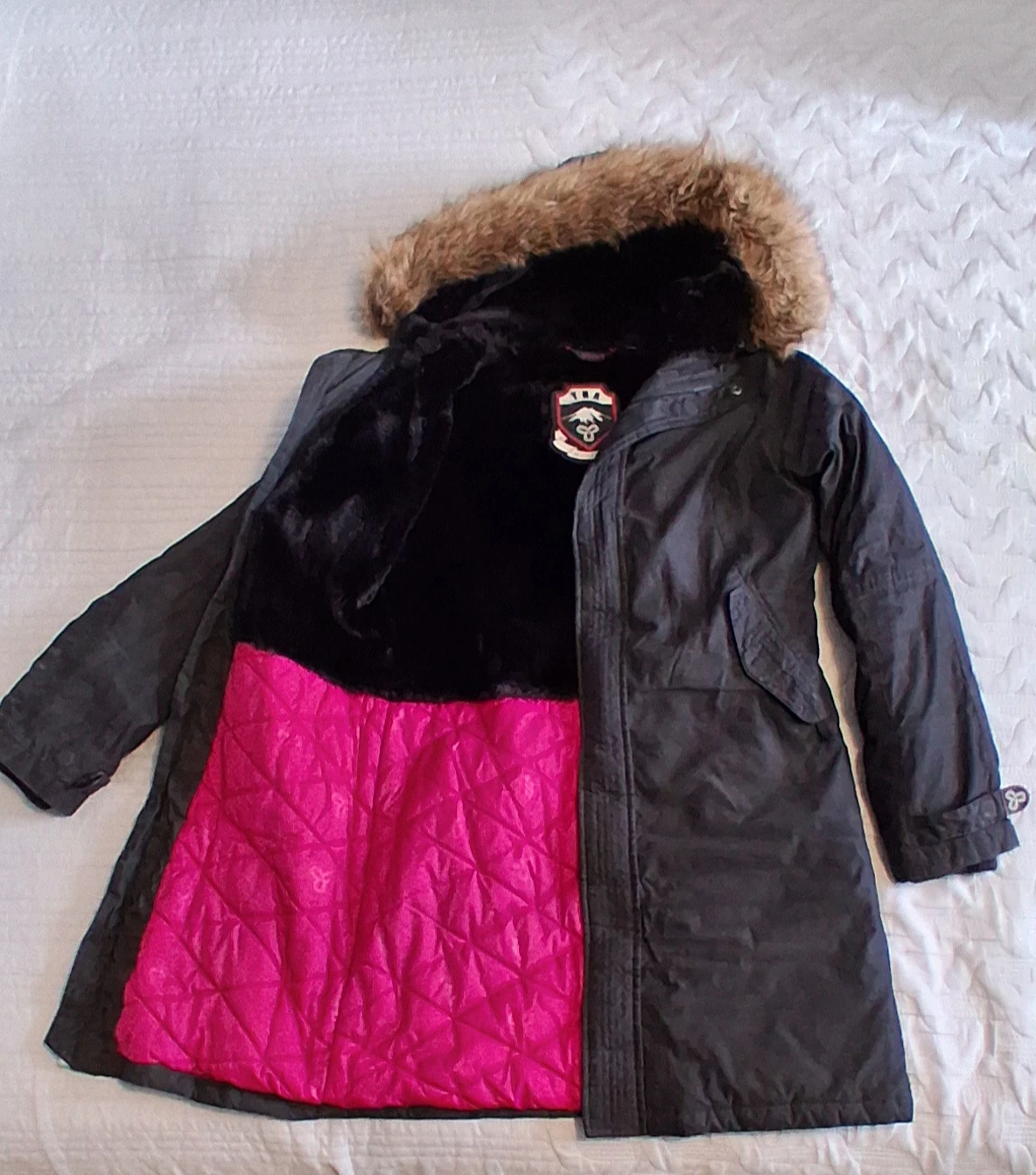 TNA Winter Coat - Size Medium