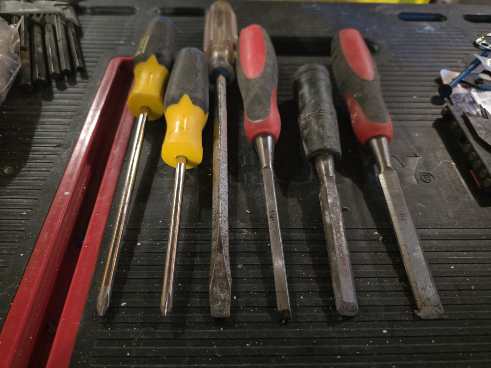 Mixed Screwdriver & Chisel Set