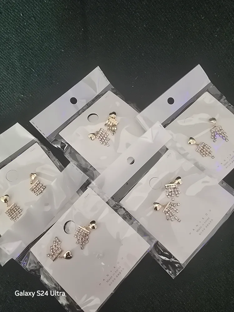 HAN.KOU Gold Heart Dangle Earrings - New - S925 image indicator(4)