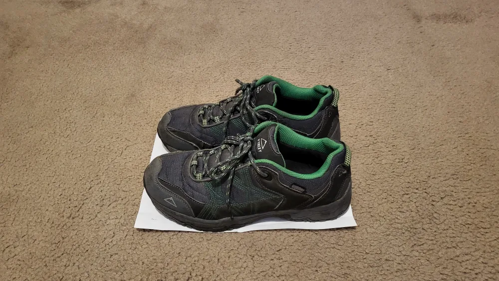 McKinley Hiking Shoes, Size US6 image indicator(2)