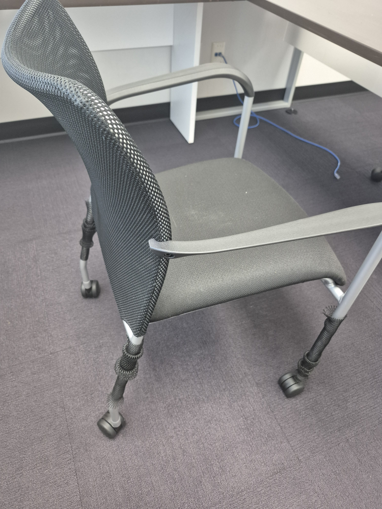 Black Office Chair with Mesh Back🥕🥕🥕 - photo 2