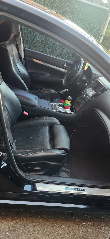 Infiniti G37 sport image indicator(4)