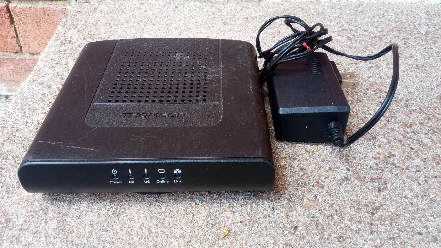 Thomson Cable Modem with Power Adapter