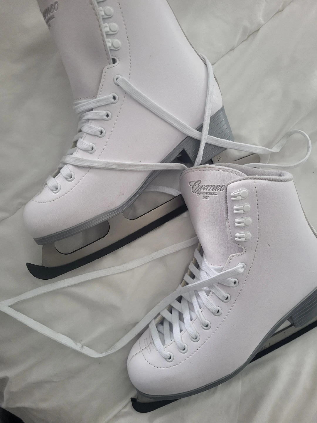 Cameo Jackson Figure Skates - Size 8