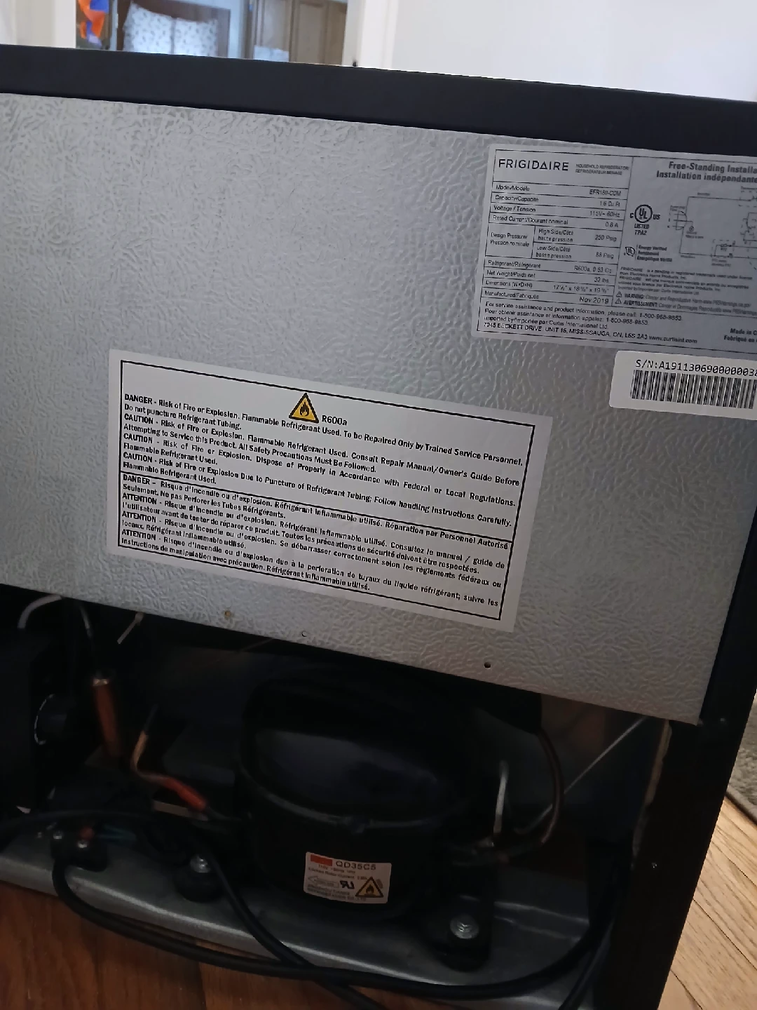 Frigidaire Mini Fridge - photo 5