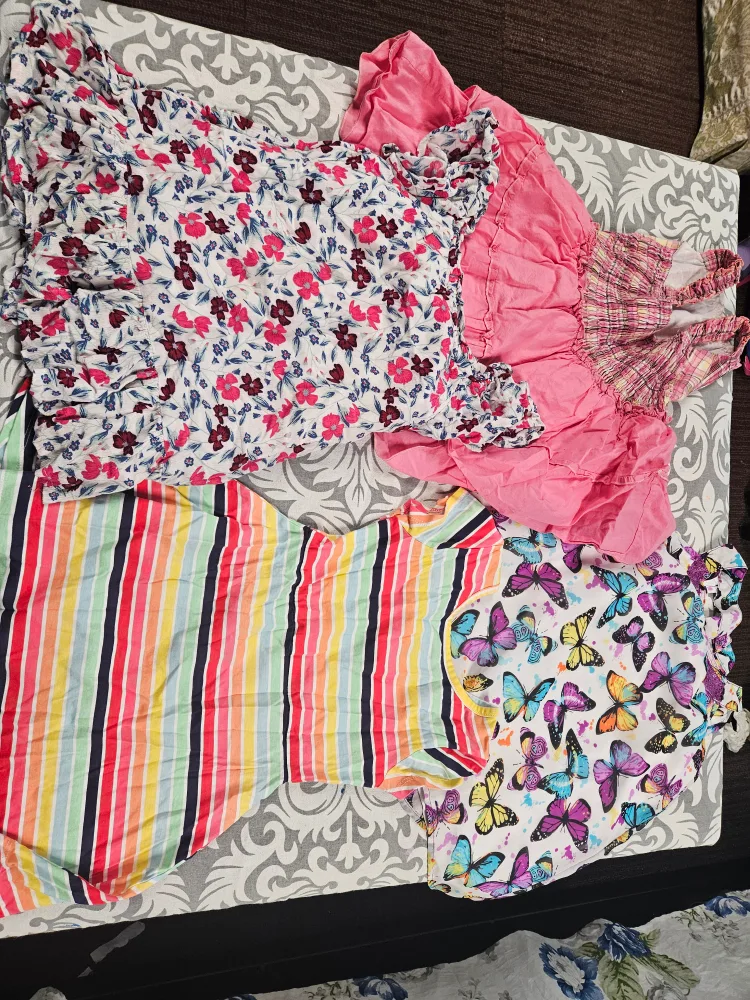 Kids' Clothing Bundle - Assorted Styles & Sizes image indicator(8)