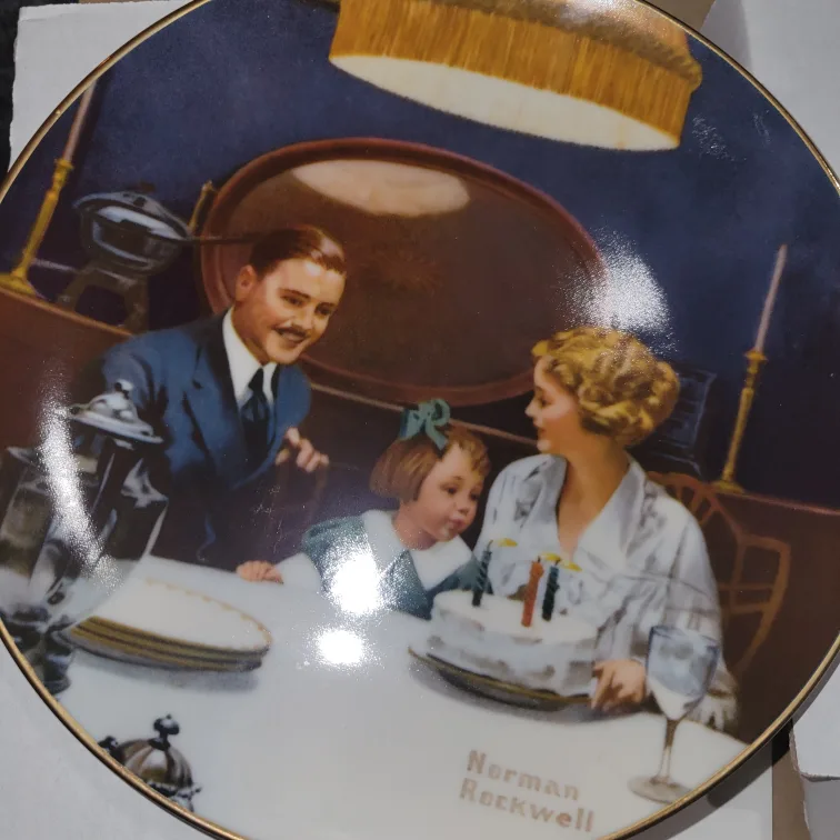 *Lot* Norman Rockwell Collector Plates image indicator(6)