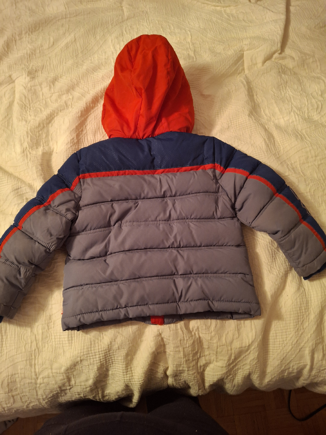 Spiderman Puffer Jacket - Size 3 - photo 4