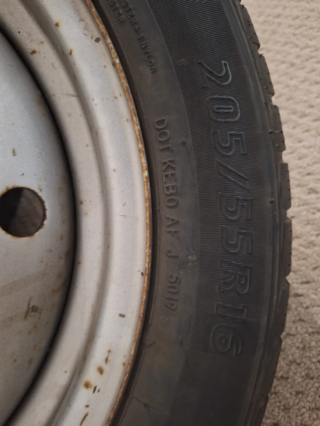 Set of 4 Winter Tires On Rims image indicator(6)