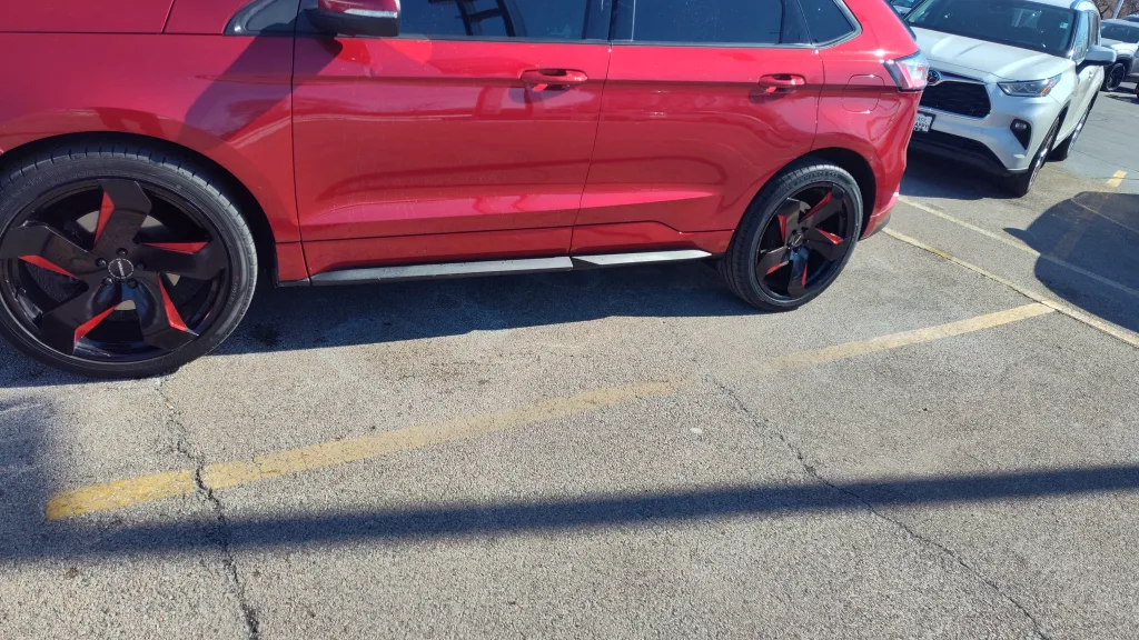 Set of Wheels - Black Rims image indicator(4)