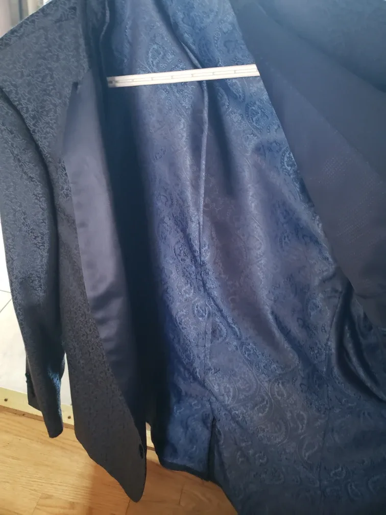 Navy blue pattern blazer with matching vest image indicator(2)