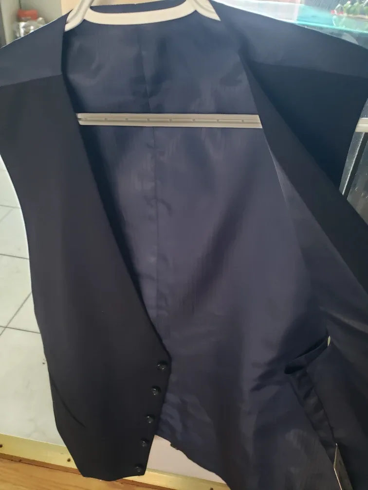 Navy blue pattern blazer with matching vest image indicator(6)