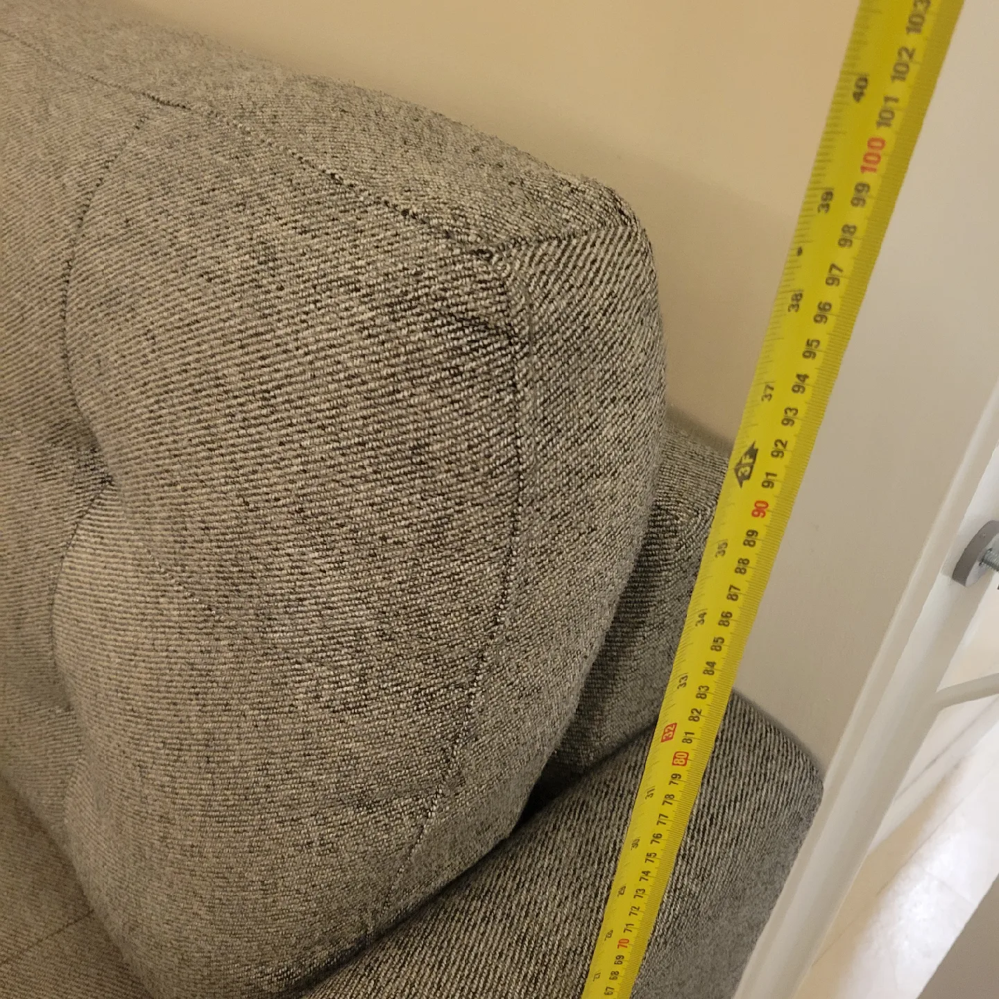 Grey Tufted Sofa 88"×36" image indicator(7)