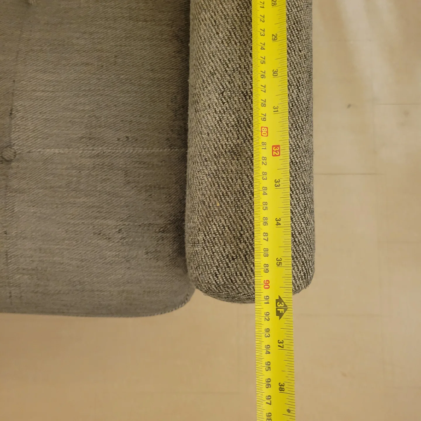 Grey Tufted Sofa 88"×36" image indicator(8)