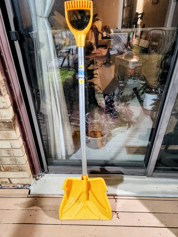 Yellow Snow Scoop Shovel - Small Size🧡 thumbnail